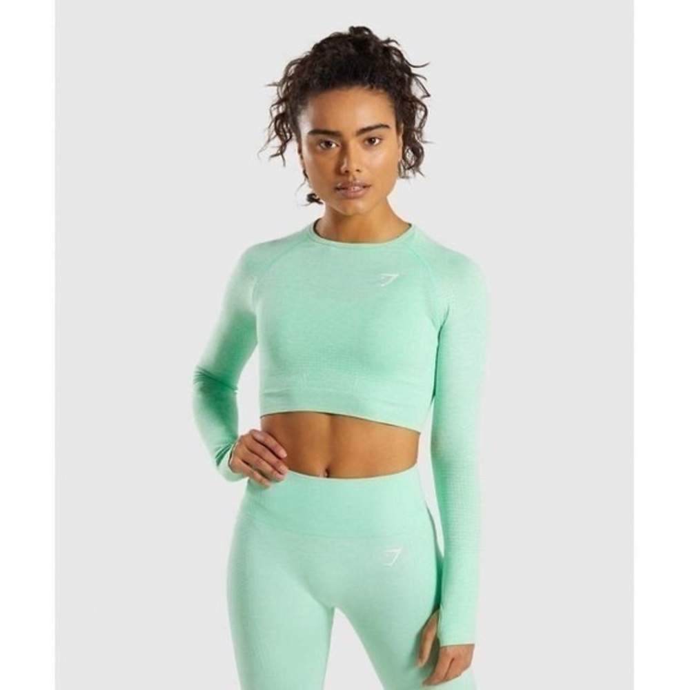 Gymshark Vital Seamless Mint Green Long Sleeve Crop Top Women’s size Small 4 6